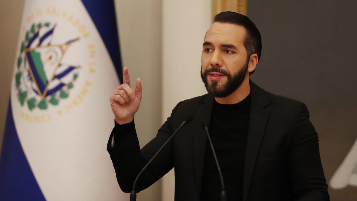 El Salvador, lo Stato-prigionesi rifà  l’immagine col presidente «cool»