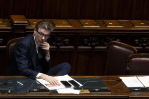 Passa la linea italiana sull’arsenale Ue: «Niente debiti ma soldi dai privati»