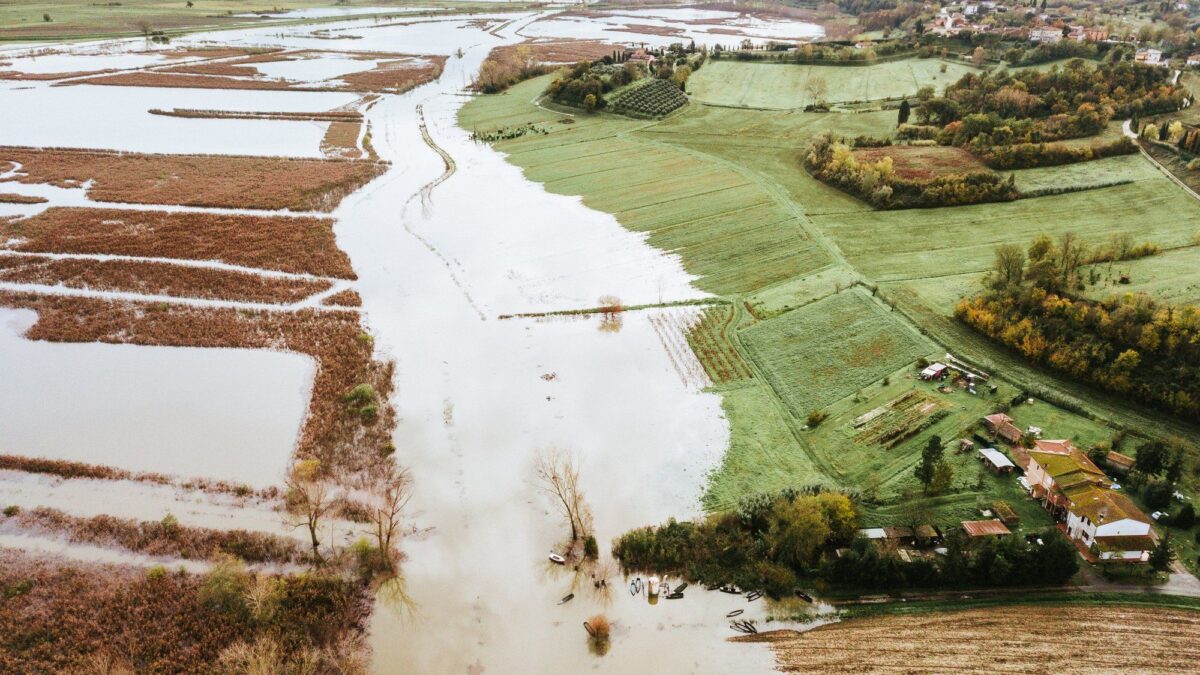 Catastrofi naturali, l’importanza di cautelarsi con una maggiore copertura assicurativa