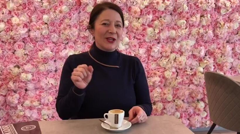 Le pillole di galateo di Petra e Carlo: come si beve il caffè