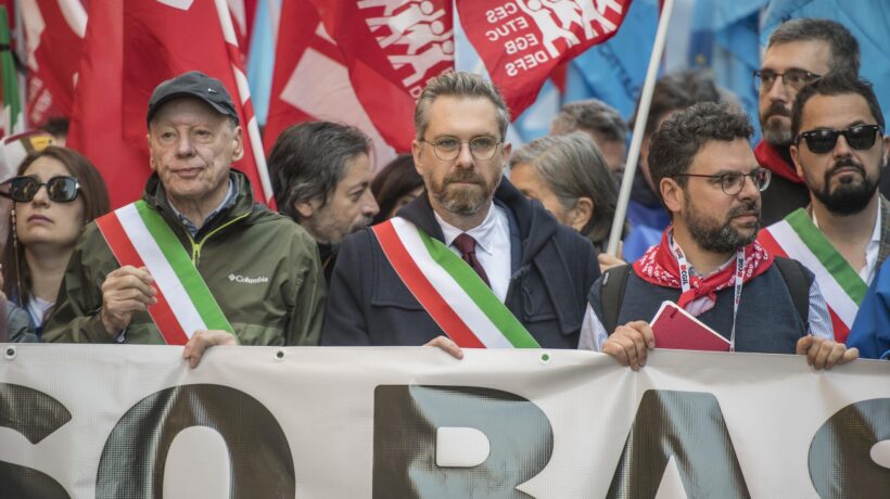 Lepore ci gira intorno per non dire che la sua piazza la pagano i cittadini