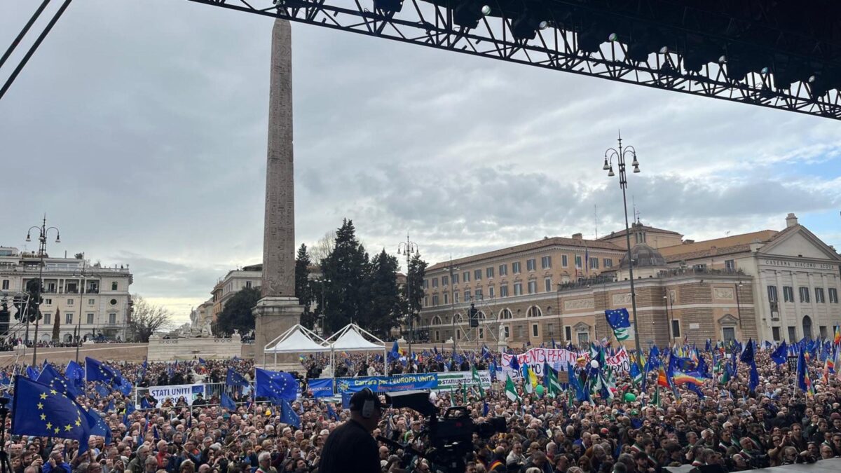 La piazza di Serra ci costa 350.000 euro. A carico del comune anche gli artisti