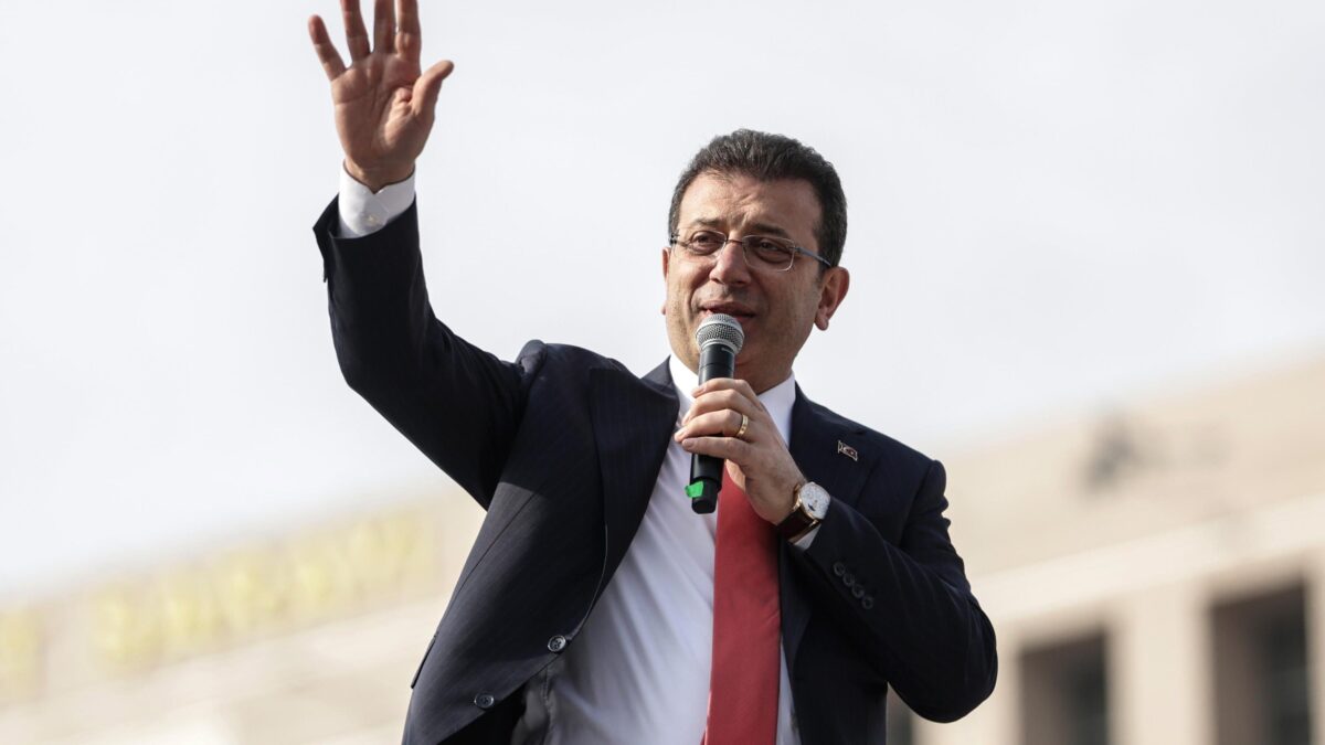 Sindaco arrestato, rabbia a Istanbul