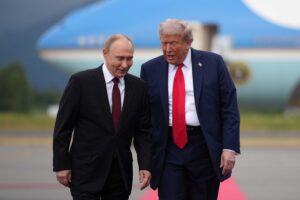 Trump fa la pace con Putin. Ursula prepara la guerra