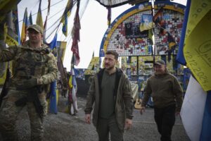 Zelensky apre agli Usa: «Pace al più presto»