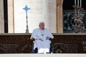 Il Papa riappare in San Pietro per il Giubileo degli ammalati