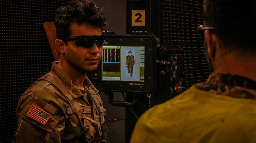 Tecnologia durante le operazioni di tiro in galleria (Esercito Italiano)