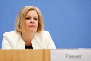 Ma la Germania prepara i ragazzi alla guerra