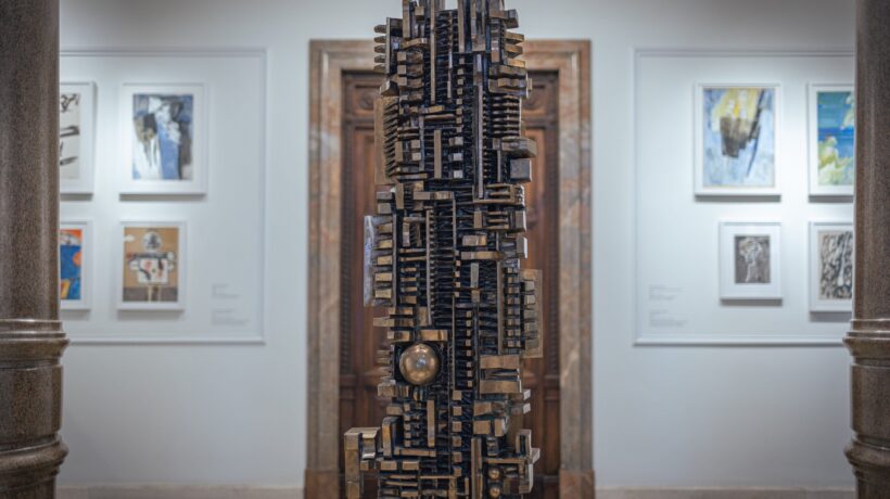Arnaldo Pomodoro - Colonna del viaggiatore, 1966