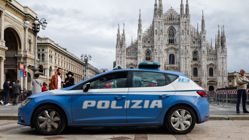Milano nel caos: africano violenta due donne
