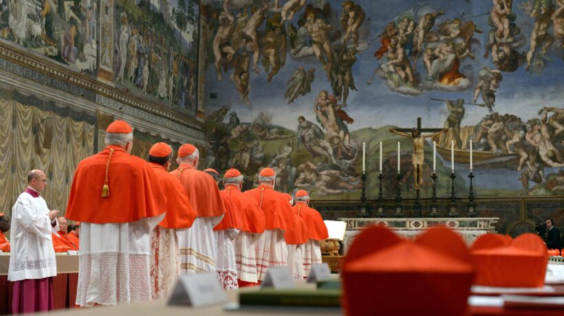 Verso un conclave all’insegna del compromesso. Decisivi i voti dei moderati