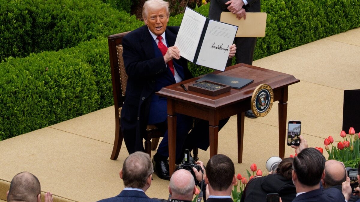 Ecco la formula dei dazi «percepiti» con cui Trump è arrivato al 20%