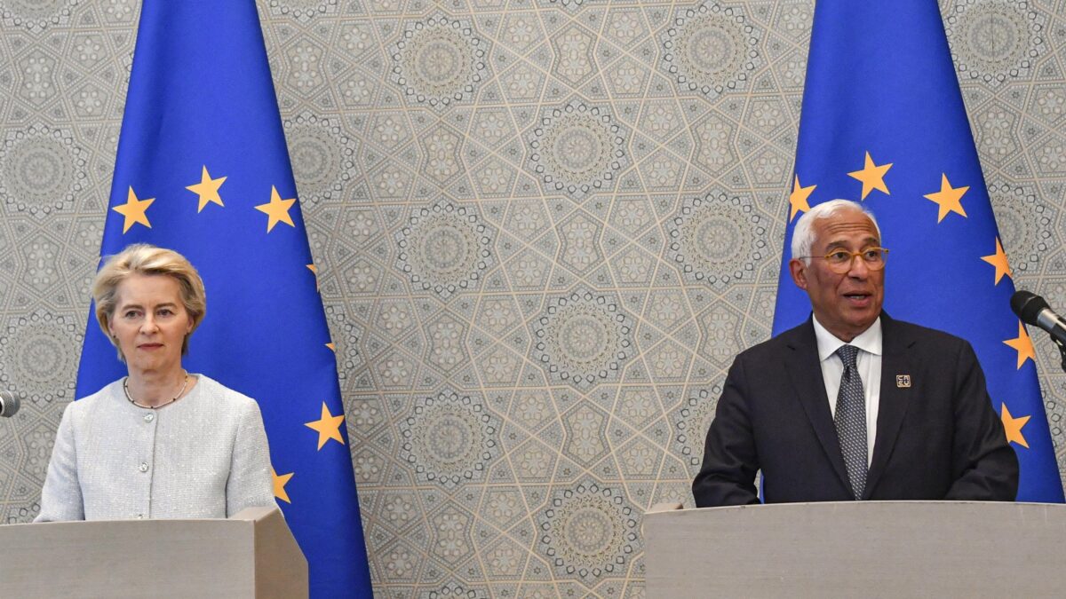 Parigi e Ue in combutta contro Donald a Roma