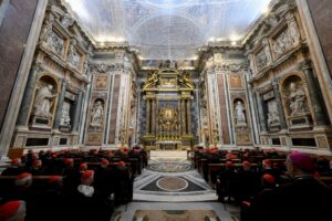 Tifo per un pontefice che protegga i cristiani
