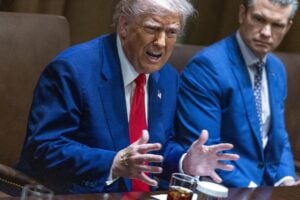 Trump apre (cautamente) all’Iran, guardando a Kiev
