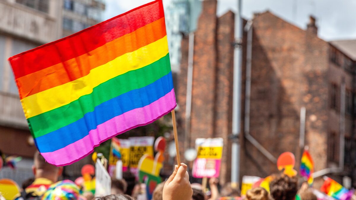 Corsi sgraditi agli ultrà Lgbt: bando revocato
