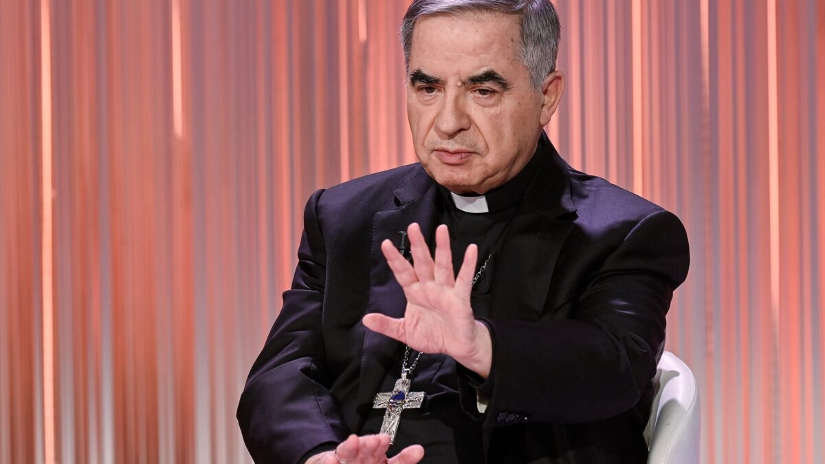 Da dove verrà il nuovo Papa? Europa in pole, poi c’è l’Asia. Becciu: «Al conclave ci sarò»