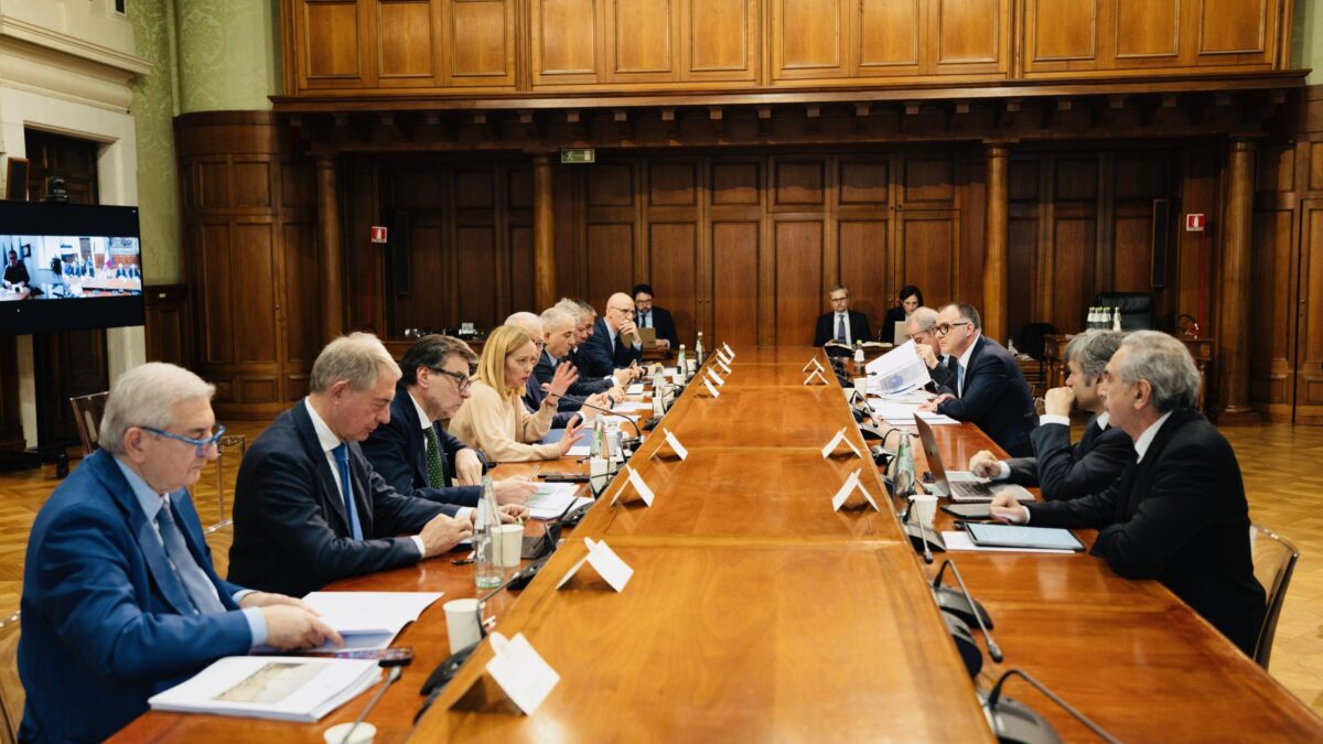 Dazi, dal governo 25 miliardi alle imprese