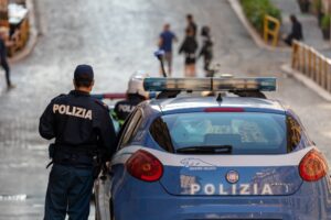 Banda rom spodesta i nigeriani da Castel Volturno
