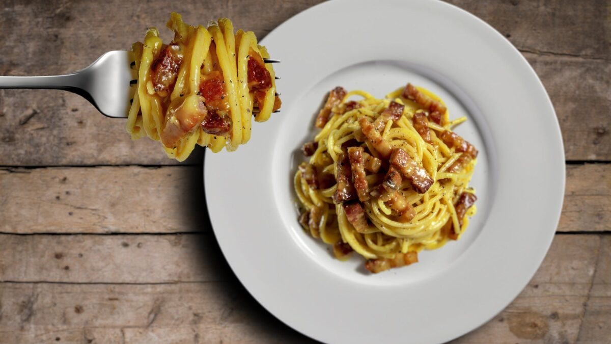 Il trionfo della Carbonara, la regina delle paste e del Web