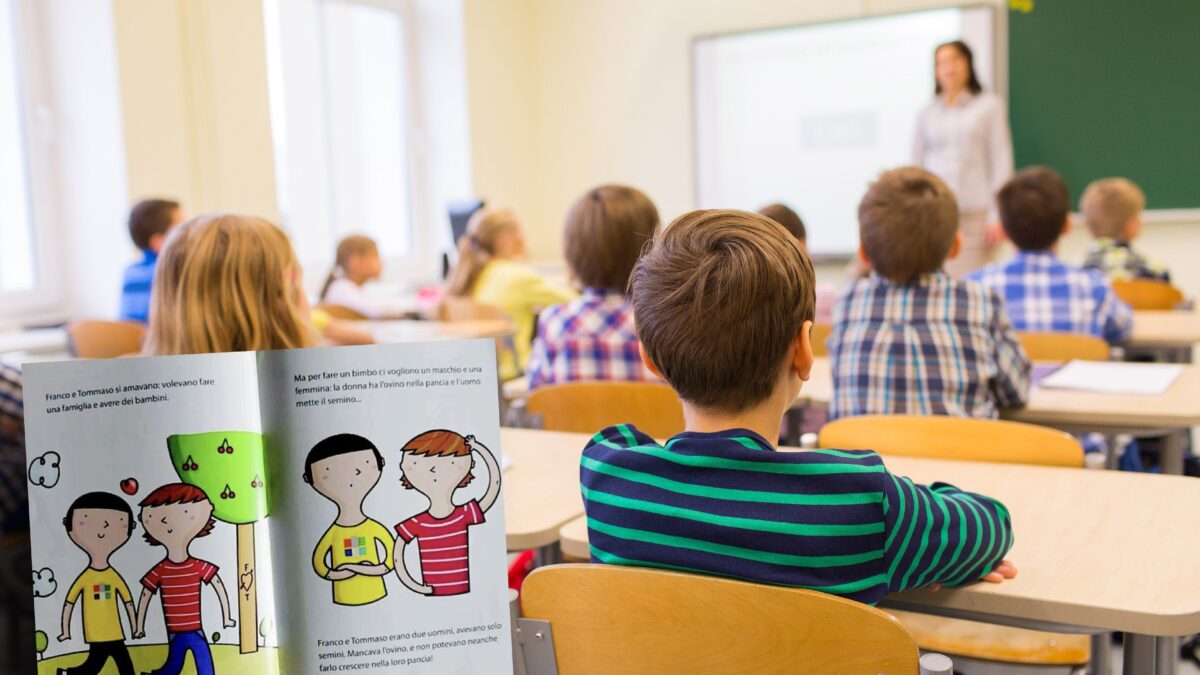 «Alle elementari fanno leggere il libro che esalta l’utero in affitto»