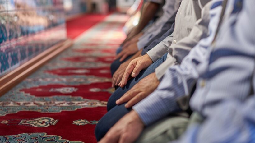 I giudici chiudono le moschee abusive. Gli islamici: «Usiamole come al solito»