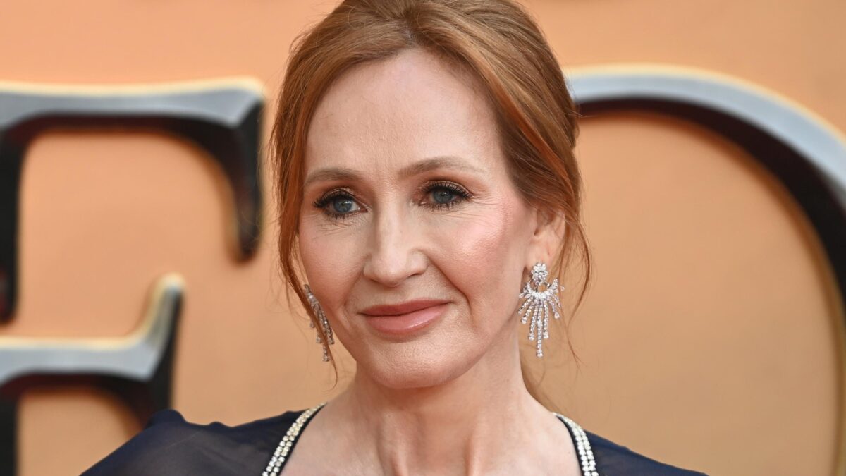 La Rowling: «Ora ragazze protette»