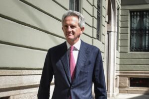 Come ultima carta Mediobanca spera nel no della Bce a Caltagirone e Delfin