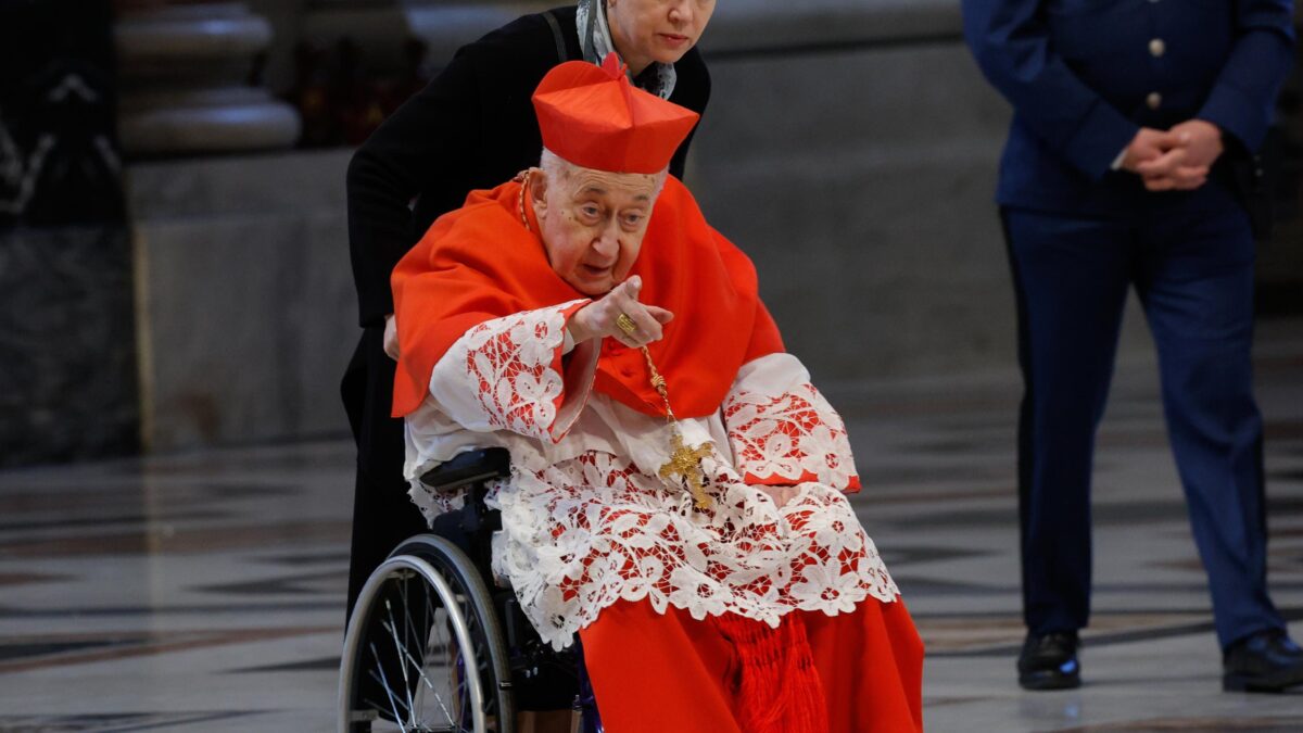 Ruini avverte l’area progressista: «Chiesa a rischio, serve una guida»