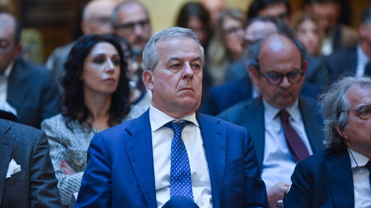 Moderna scivola sull’efficacia: stop al vaccino influenza-Covid