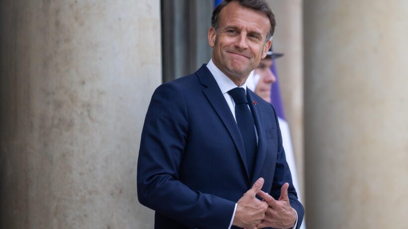 Dopo i porporati, Macron incontra i massoni