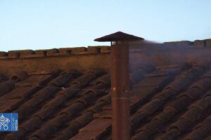 Conclave, la prima fumata è nera
