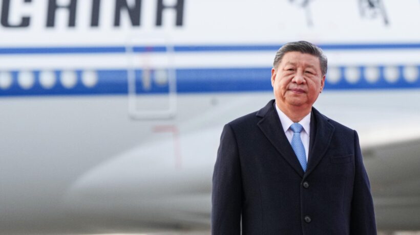 Trump tende la mano alla Cina sui dazi e mazzola l’Ue: «È peggio di Pechino»