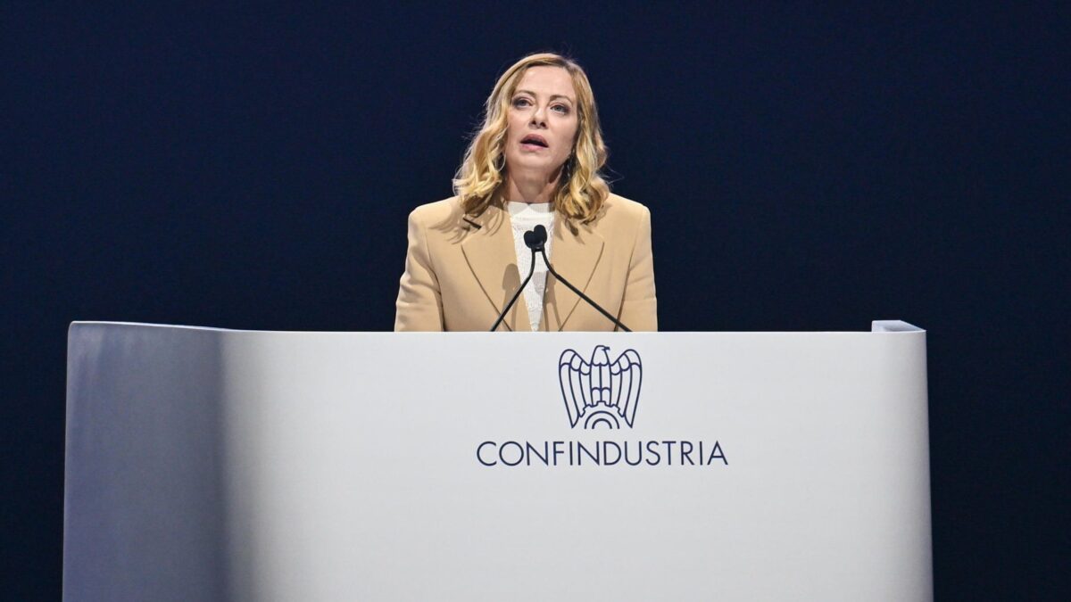 Industriali e Meloni fanno fronte comune contro il Green deal e i dazi interni all’Ue