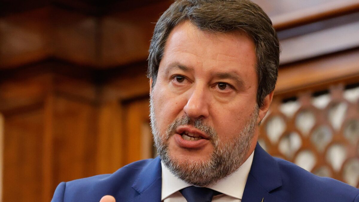 Salvini scivola su un’uva di Montepulciano