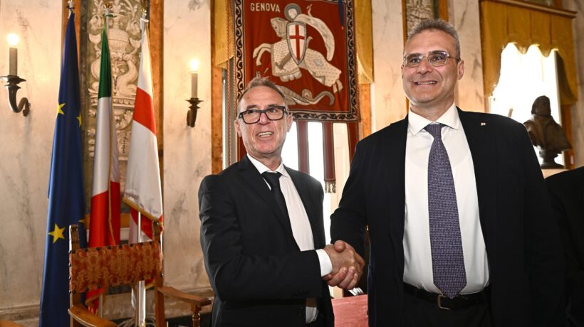 Il sindaco di Genova sfida la candidata dem Salis: «Tira fuori il libretto universitario della Link»