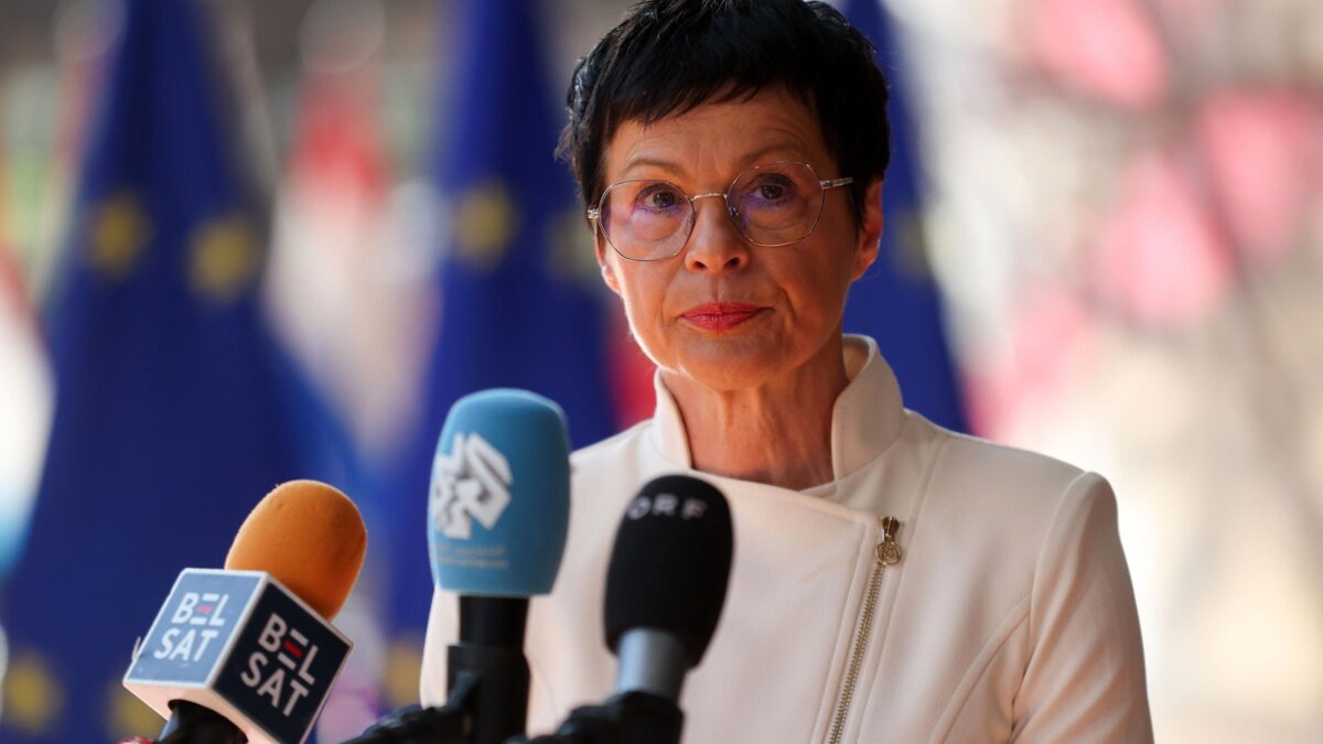 «Kiev fa i compiti»: lode da Bruxelles