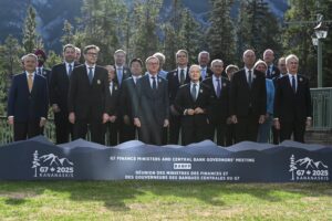 Washington tira il freno sull’Ucraina. E il G7 canadese va subito nel pallone