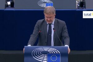 Carlo Fidanza: «Assurde le multe Ue sui veicoli pesanti, serve una revisione dell’ intero regolamento»