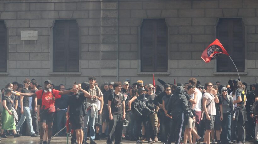 Gli antifa fanno scempio di Milano per fermare un evento in provincia