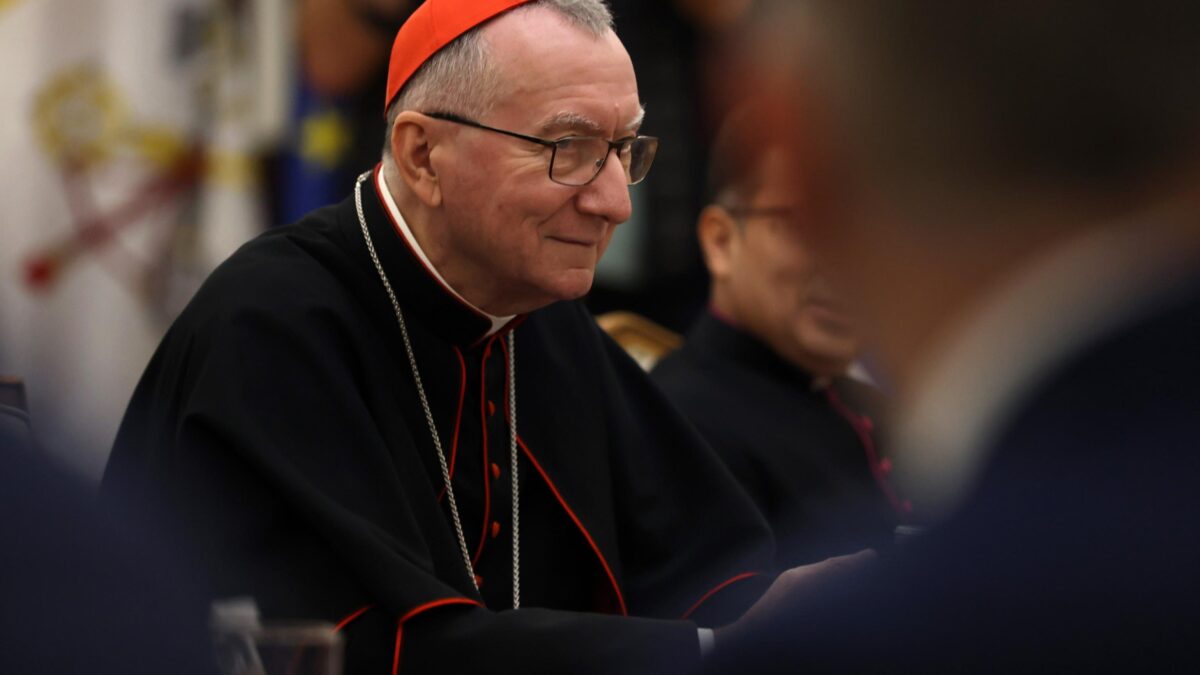 Parolin: «Prevost? Tanta serenità». E può rimanere segretario di Stato