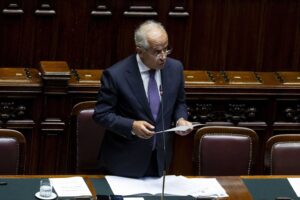 L’opposizione attende l’aiuto dei giudici per veder deragliare pure il dl Sicurezza