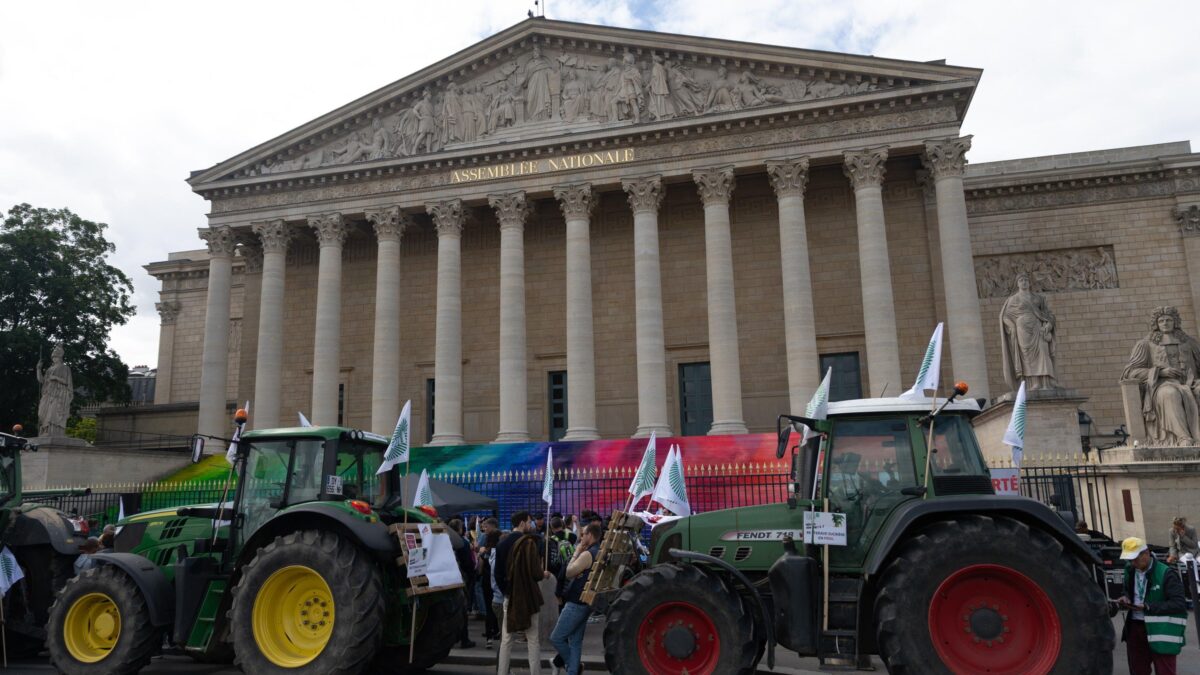 L’Italia allarga il fronte dei ribelli per smontare l’impalcatura verde