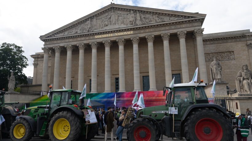 L’Italia allarga il fronte dei ribelli per smontare l’impalcatura verde