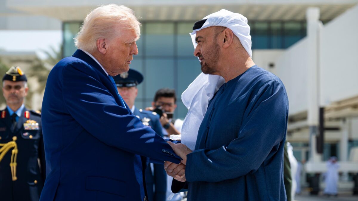 Alleanza Usa-Emirati su chip e dati mentre l’Europa resta a guardare