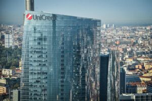 Unicredit fa ricorso contro il golden power