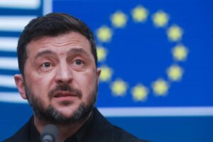 Ira di Washington su Putin e Zelensky. Mosca abbozza: «Reazione emotiva»