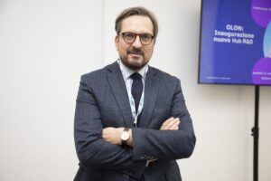 Guidesi: «Così muore il 70% dell’automotive. Ora Merz convinca la Von der Leyen»