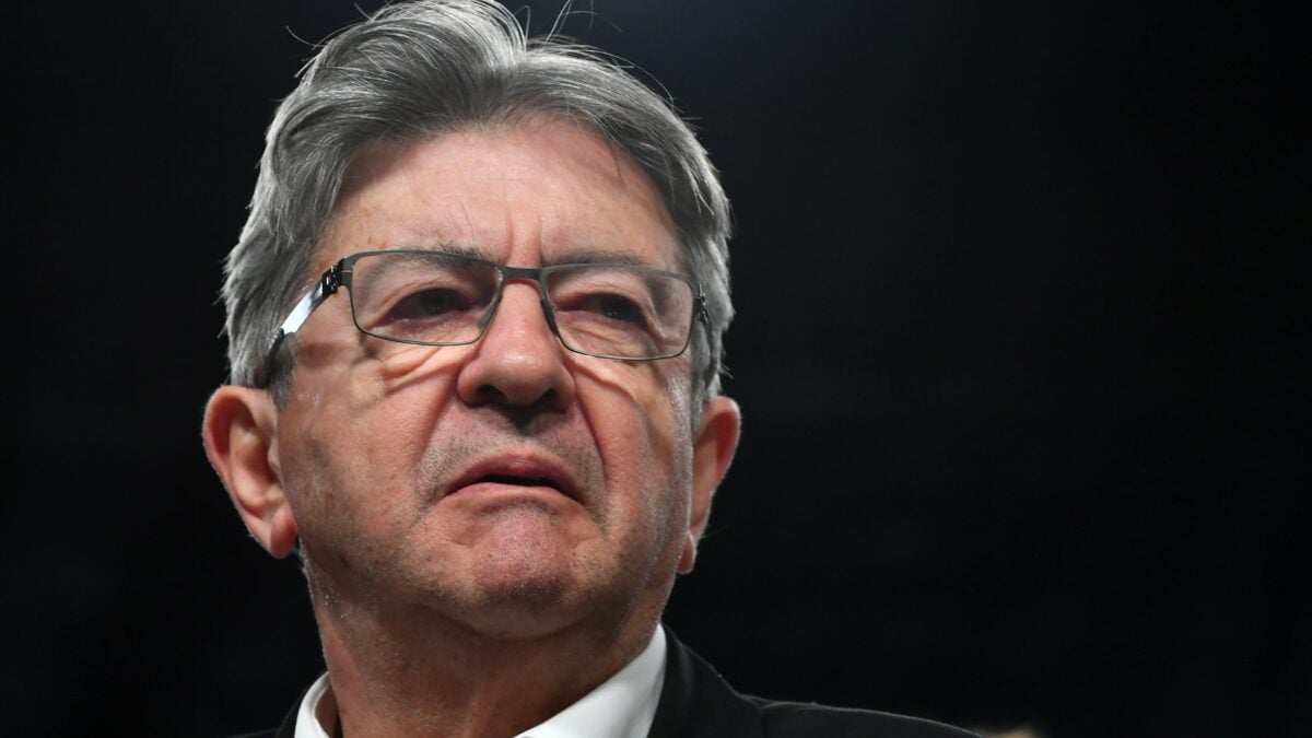 Mélenchon: «Immigrati, sposate le nostre figlie. La lingua francese cambi nome»