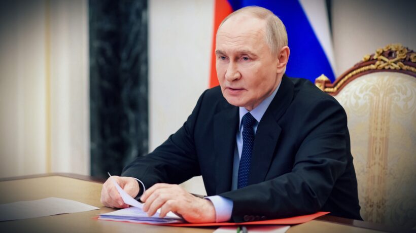 Dopo gli smacchi, Putin è furibondo. Telefonata col Papa e con The Donald